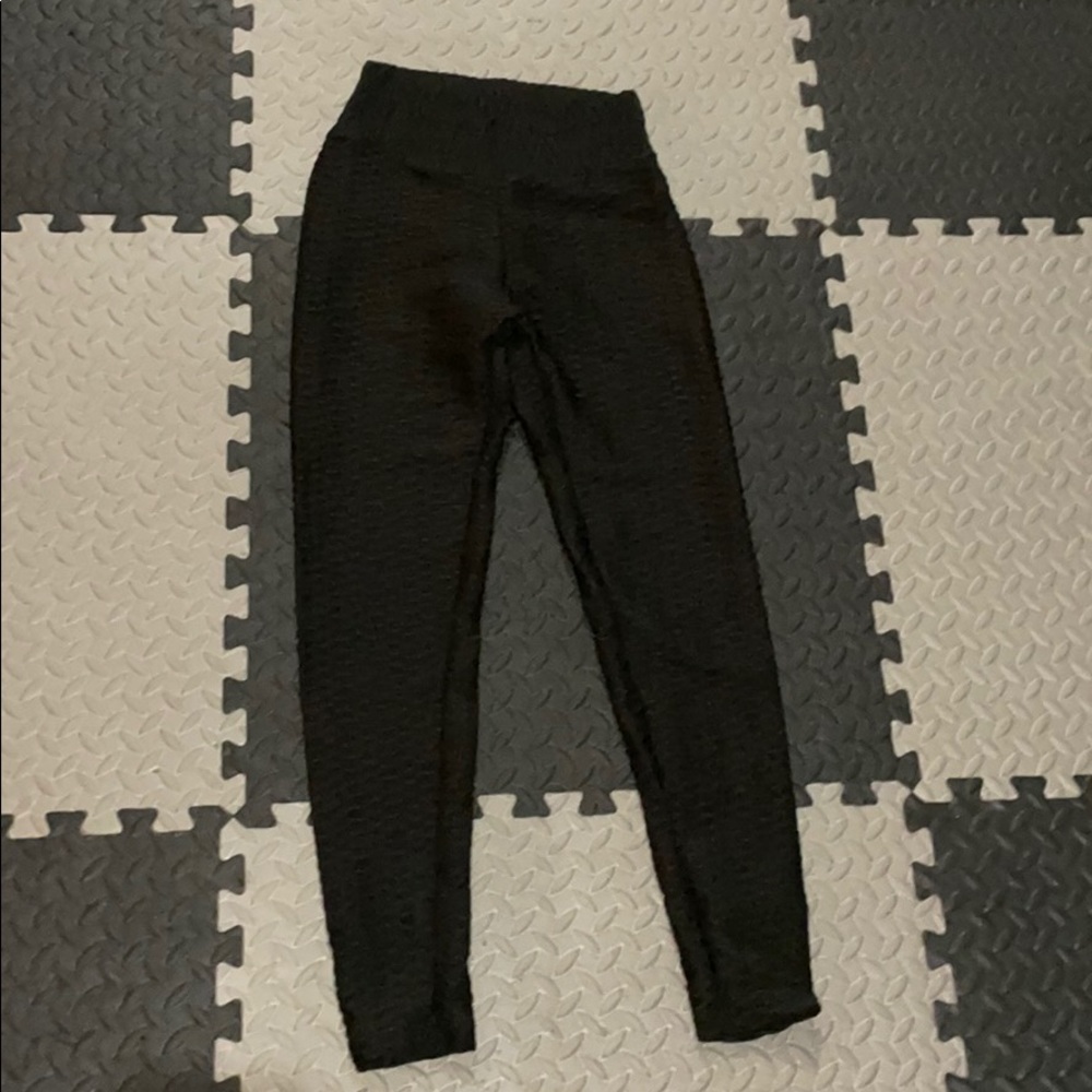 Black leggings size medium